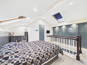 Photo 5- click for photo gallery